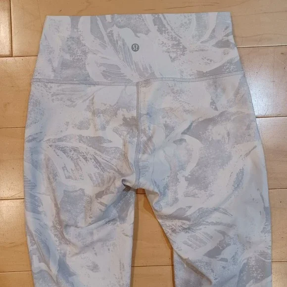 Lululemon Wunder Under High-Rise Tight 25" *Full-On Luxtreme Tropical Shadow 6 - Picture 10 of 10